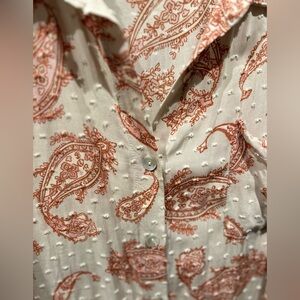 Mystree top/vest/tunic. Paisley and Swiss dot. Size medium.